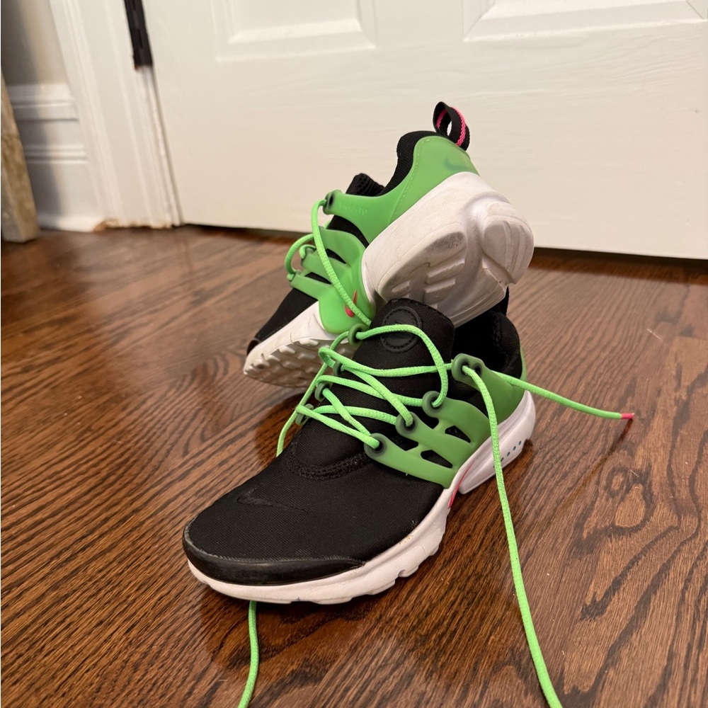 Nike Kids Air Presto                                        Black&Neon Green